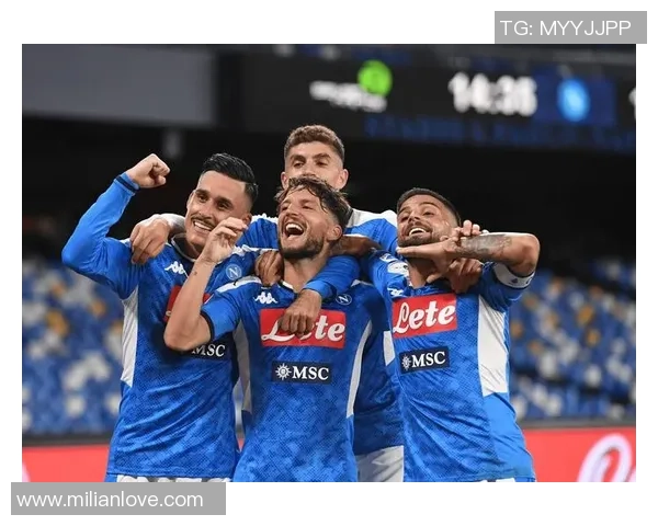 考文垂与伯明翰的激烈对决揭示英冠赛场的竞争魅力与球队实力较量 考文垂与伯明翰的激烈对决揭示英冠赛场的竞争魅力与球队实力较量